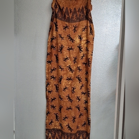 Gecko Blanket Scarf With Fringe    Size 80"×66" - Picture 7 of 7